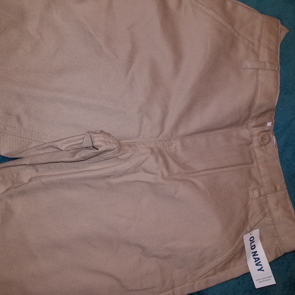 NWT boys Old Navy khaki shorts